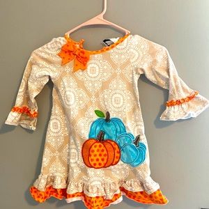 Rare editions 3T dress with pumpkins